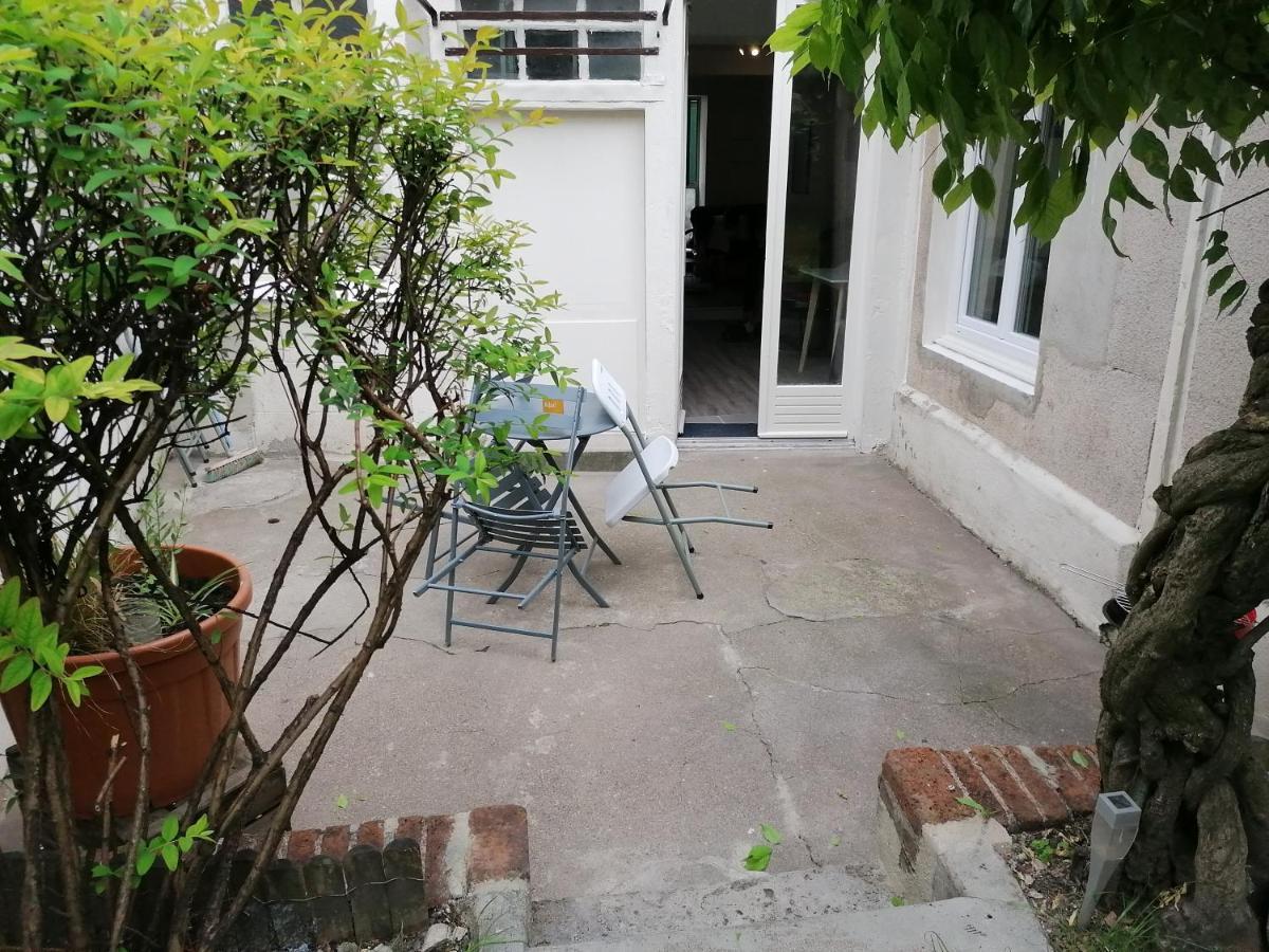 Petit Studio Hypercentre D'Orleans Avec Jardin Exterior photo